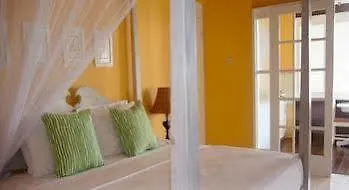 Sugarapple Inn Saint Vincent